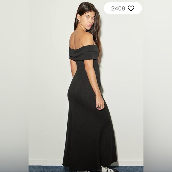 Silence + Noise Jayde Off-The-Shoulder Maxi Dress - Picture 4 of 11